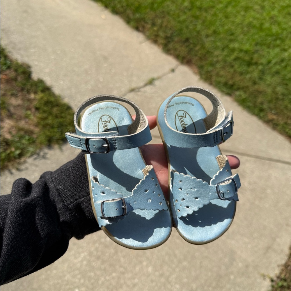FootMates Blue Sandals Adjustable Straps Sturdy Sole
